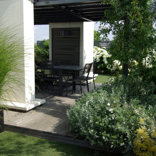 Terrasse design haut de gamme pergola Neuilly Olivia Bochet